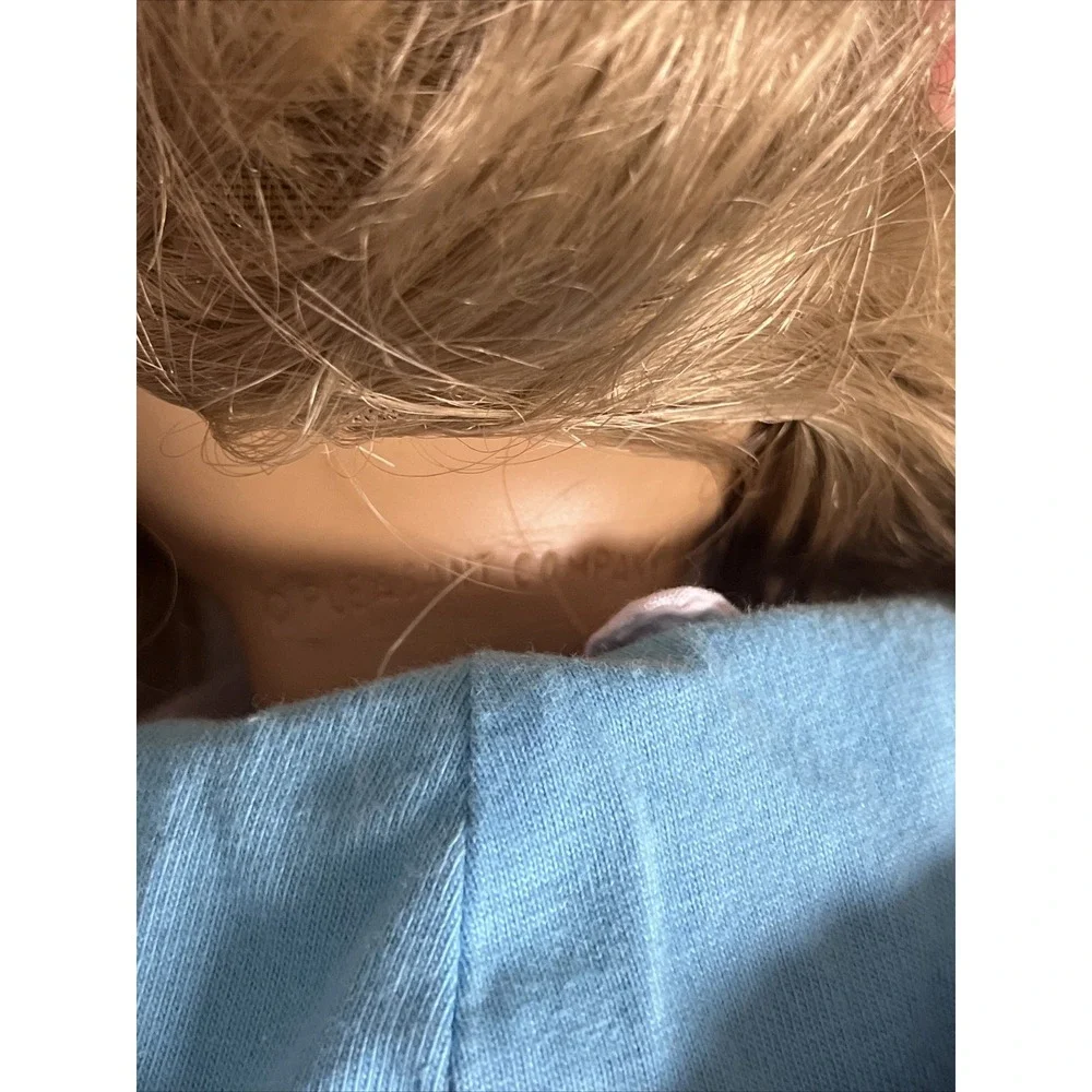 2008 Pleasant Company American Girl Doll Blonde Hair Brown Eyes 18